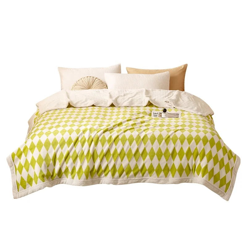 2023 New Design Small Fresh Style Blanket Set Diamond Lattice Blankets and Sheets for Autumn and Winter