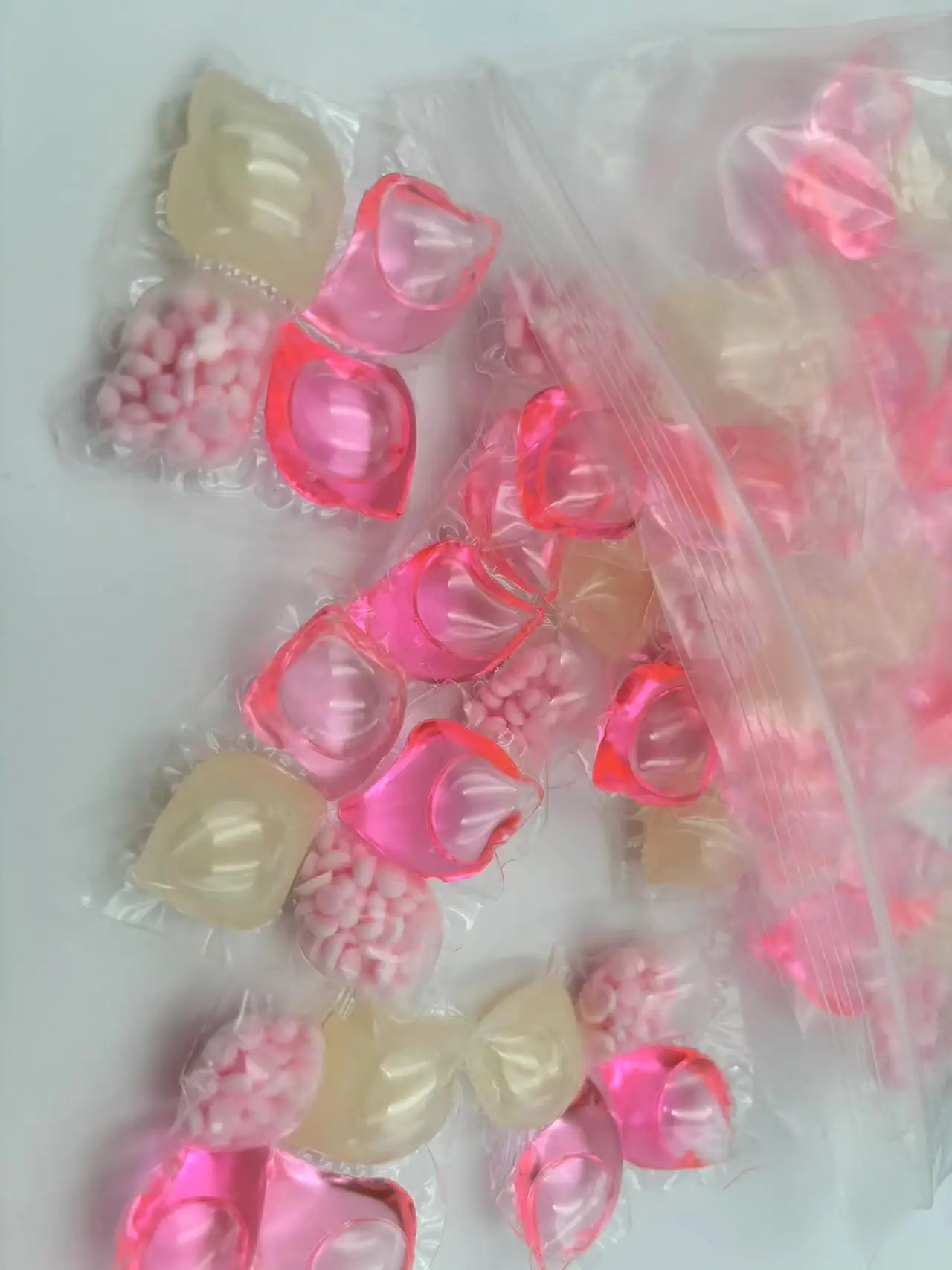 Laundry Condensation Beads With Fragrance Beads 4-in-1 With Clean Flexible Protection Of Fragrance