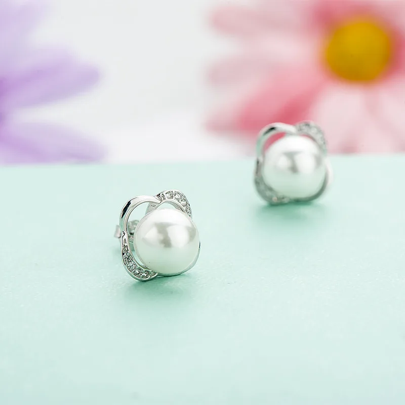 925 Sterling Silver 18K Gold Plated Sterling Silver Round Stud White  Shell Pearl Earrings