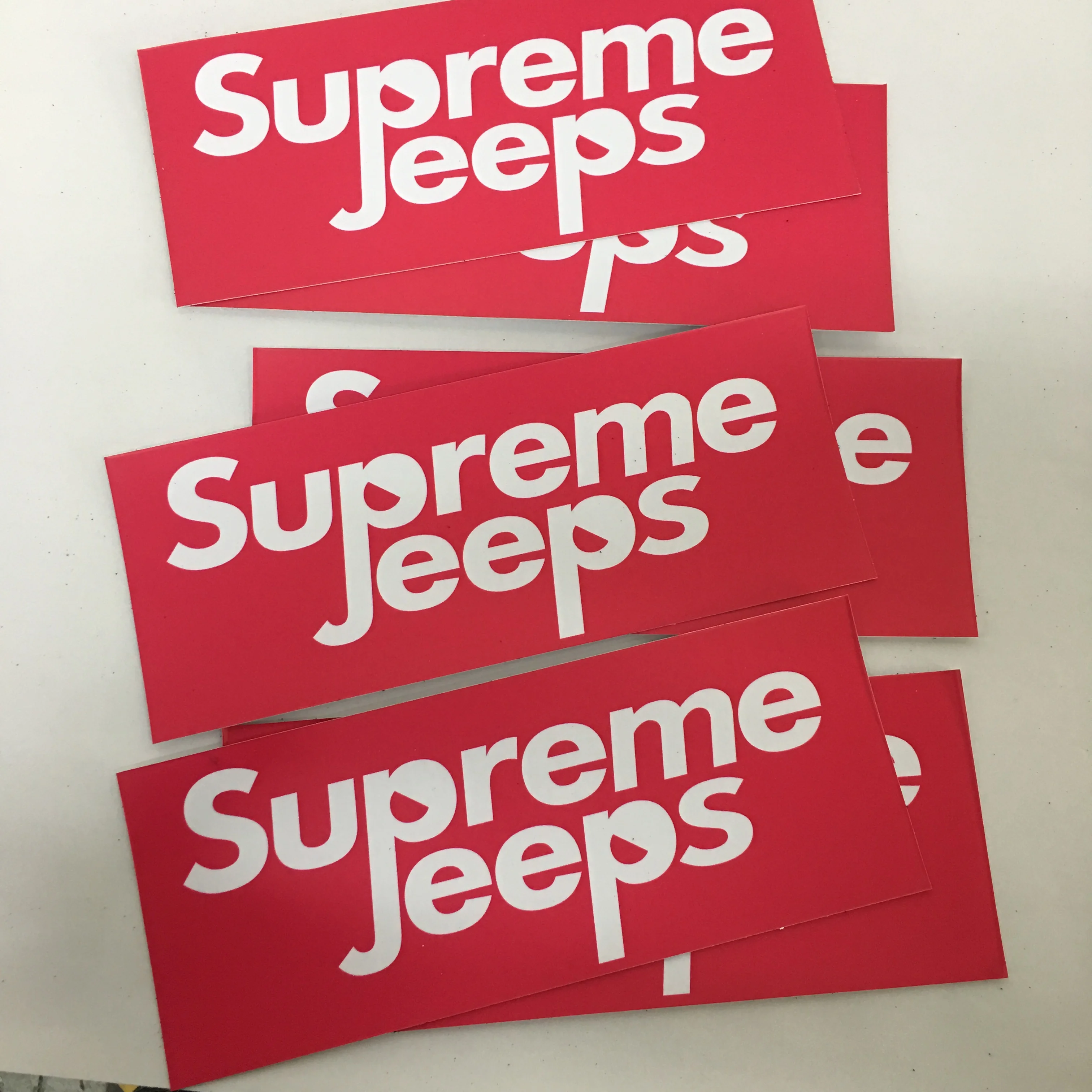 Наклейки на