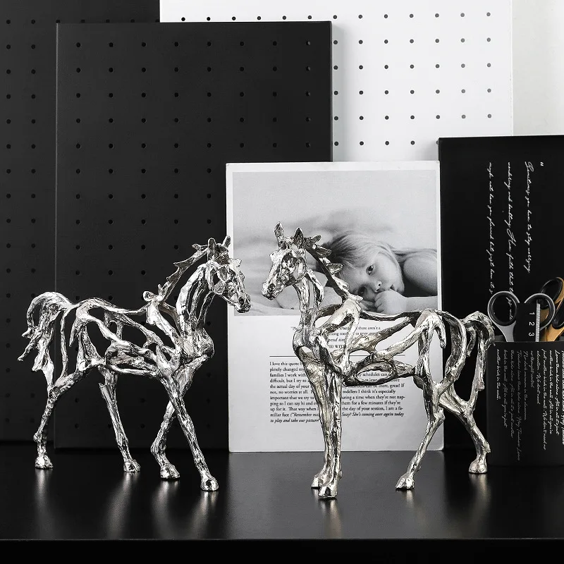 
Wholesale Customized Unique Electroplating Horse Ornaments Living Room Interior Ornaments Horse Sculpture Animal Resin Crafts 