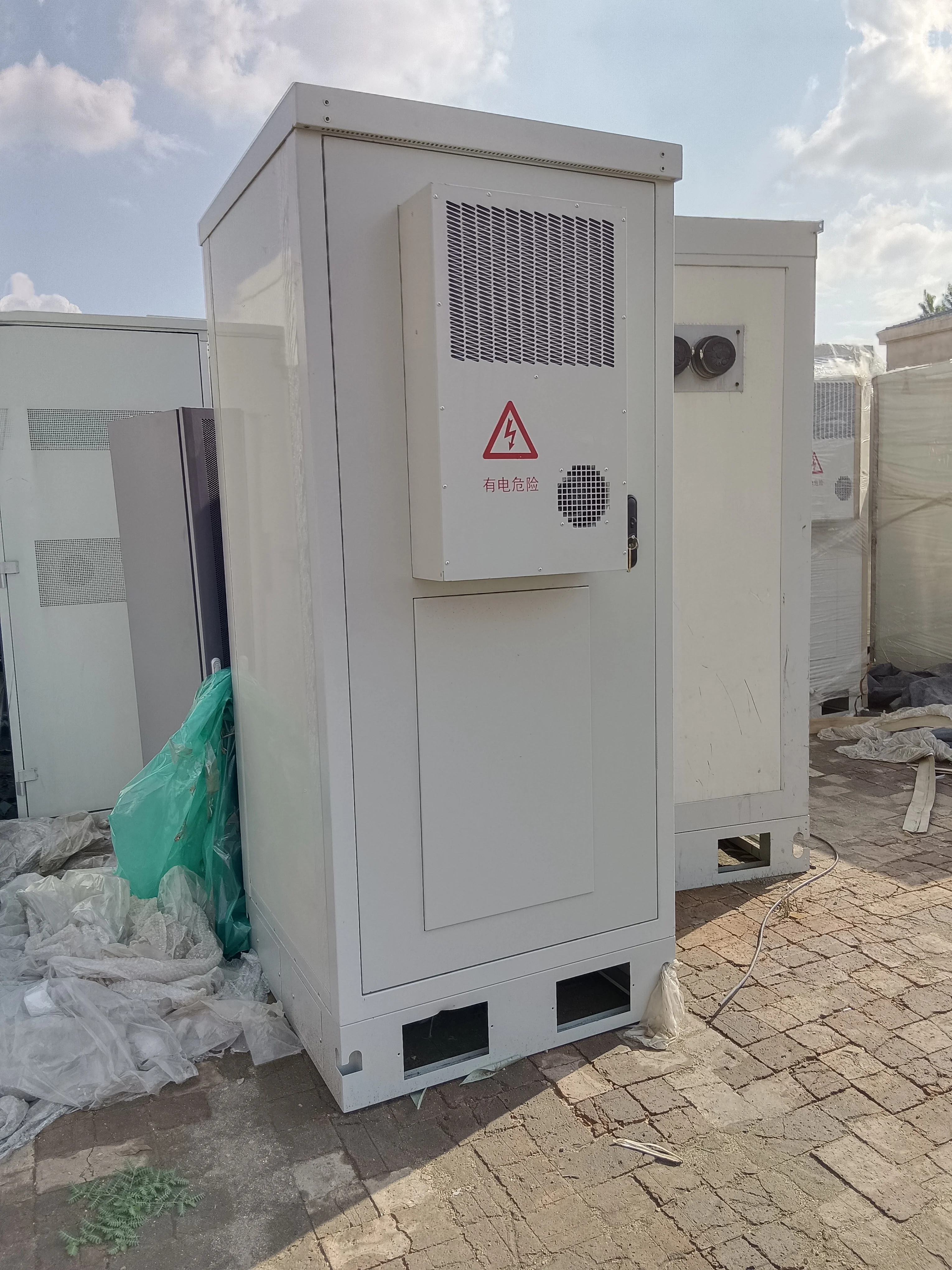 Customizable Waterproof Metal network cabinet IP55 outdoor Telecom Cabinet