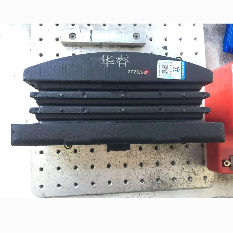 China factory hollow bushing engine rubber mounting leaf spring WG9925521280 for howo New 2018