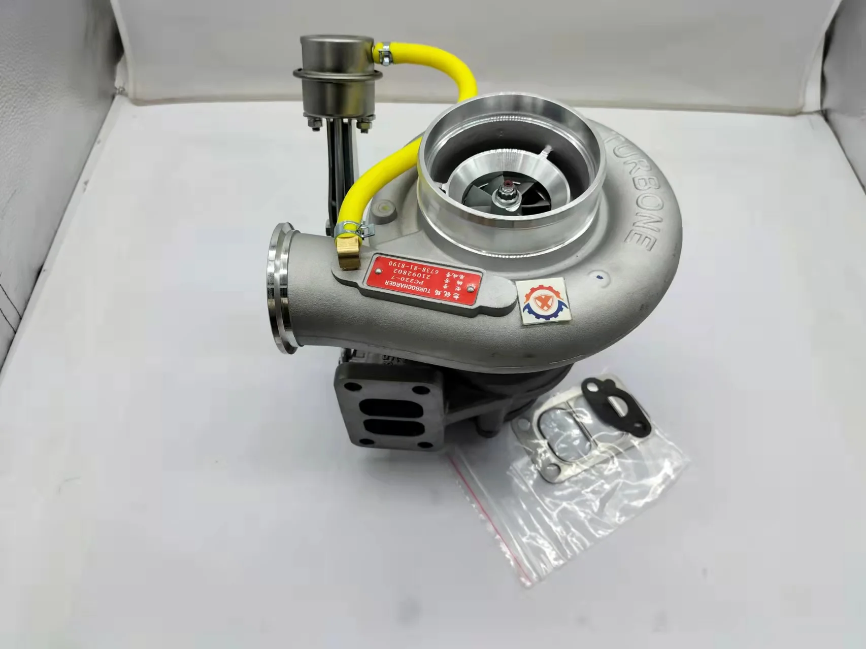 XUNPO Spare Parts Turbocharger 21092801 6738-81-8190 for PC200-7 PC220-7 PC220LC-7 Excavator