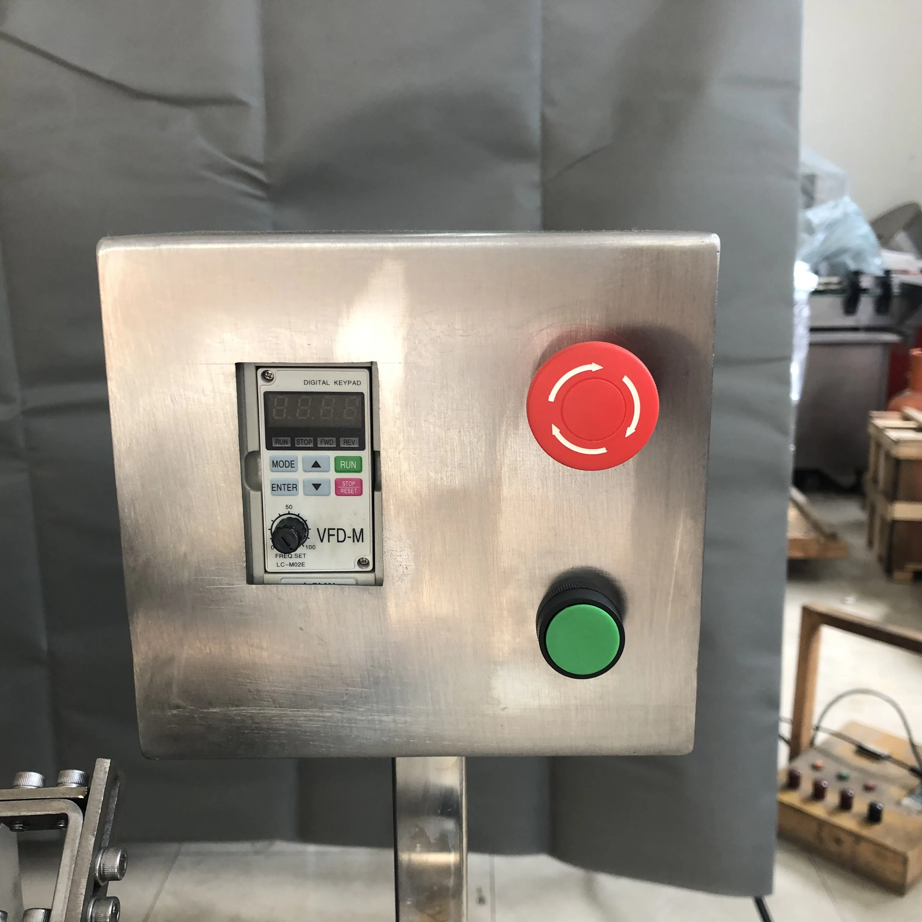 Automatic Ceramic Pump 5ml Liquid Injectable Ampoule Bottles Filling Sealing Machine