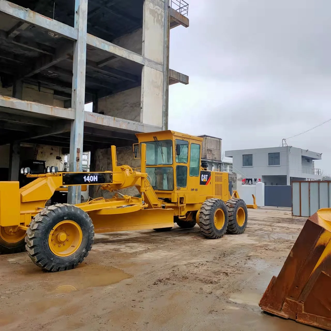 Used machine Japan Cat 140H motor grader for sale
