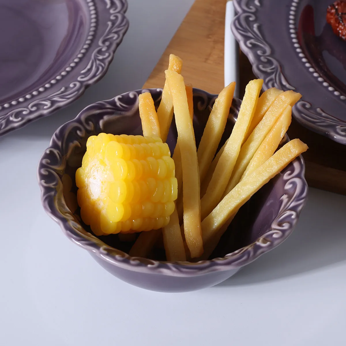 Wholesale Fancy Design Ceramic Bowl Restaurant Royal Luxury Embossed Purple Salad Soup Bowls