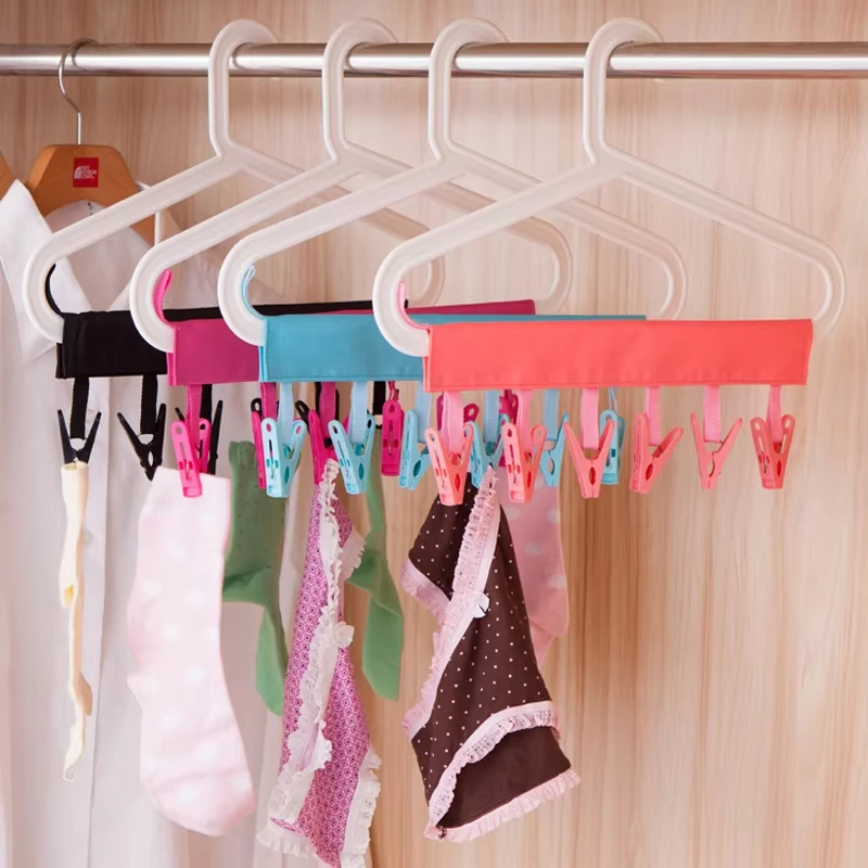 Multifunctional Travel Hanger Portable Folding 6 Clips Towel Socks Traveling Hanger Racks For Socks Storage Travel Accessories