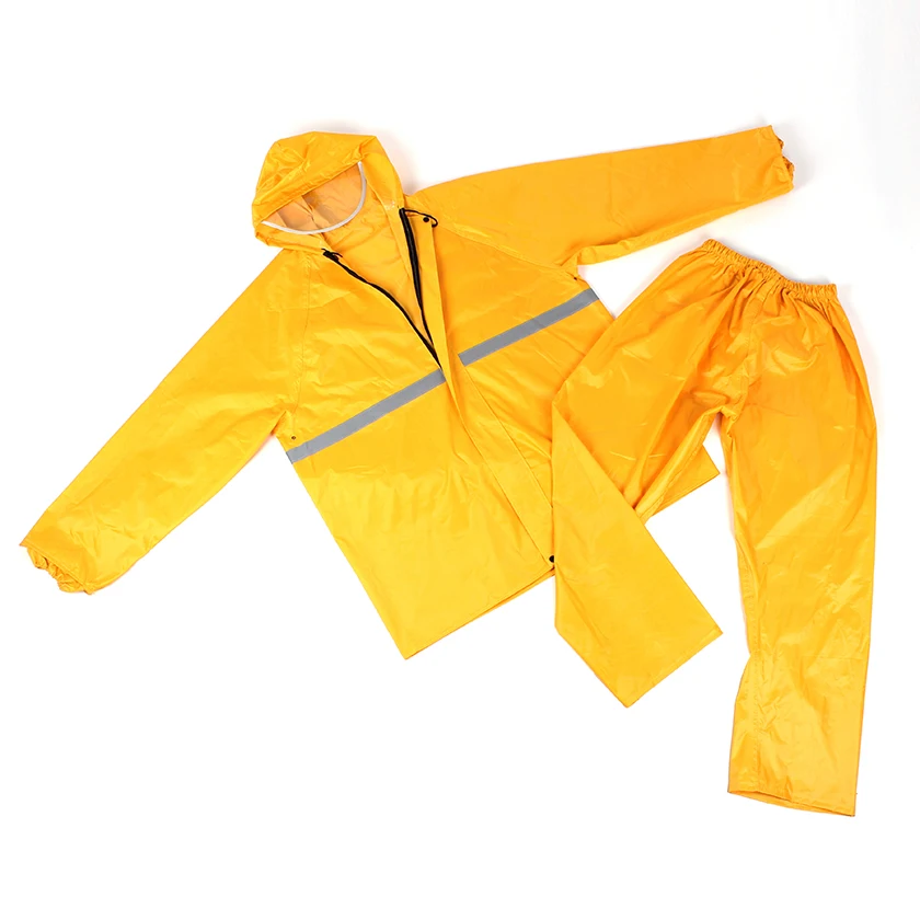 Водостойкий дождевик из ПВХ