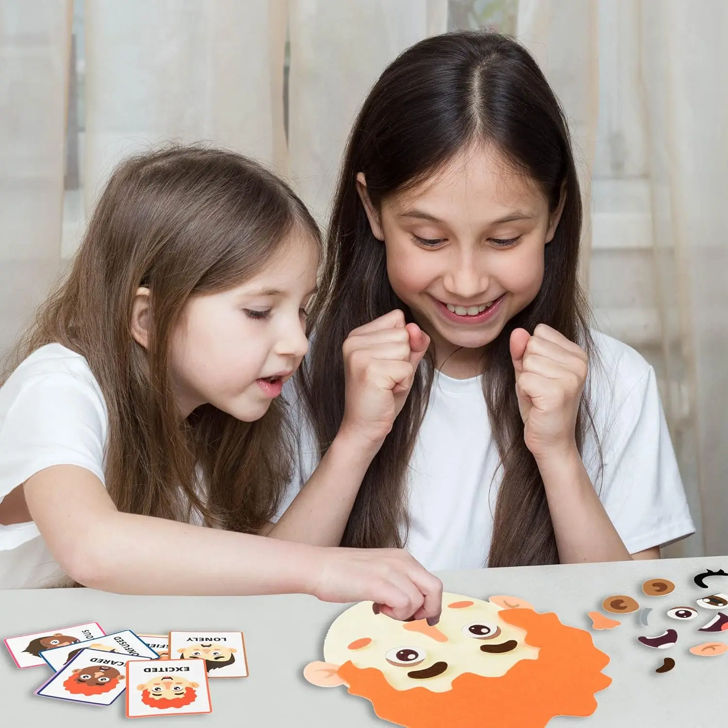 Kindergarten DIY teaching early education character change expression communication paste felt puzzle learning