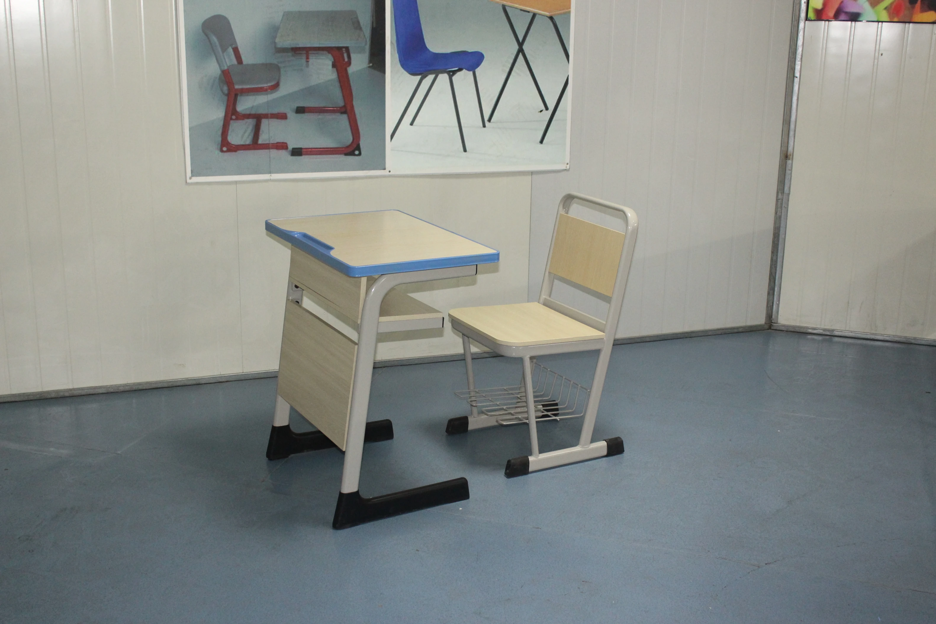 Popular School Classroom Furniture Single Student Desk Height Adjustable Wood Table Desk And Chair Customized Color Desk Chair