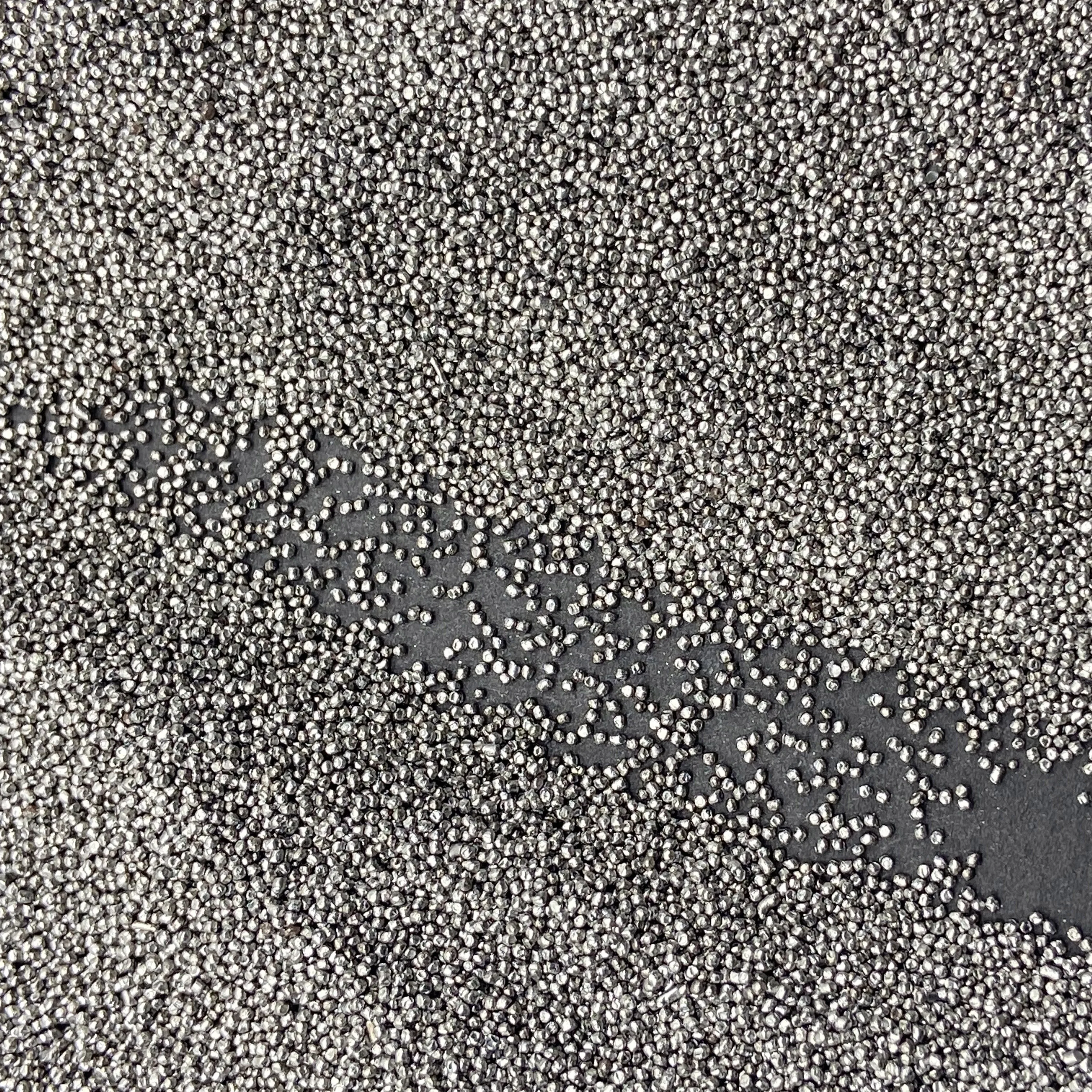 High hardness 0.4 mm - 1.2 mm shot blast cylindrical Cut Wire Shot conditioned steel cut wire shot