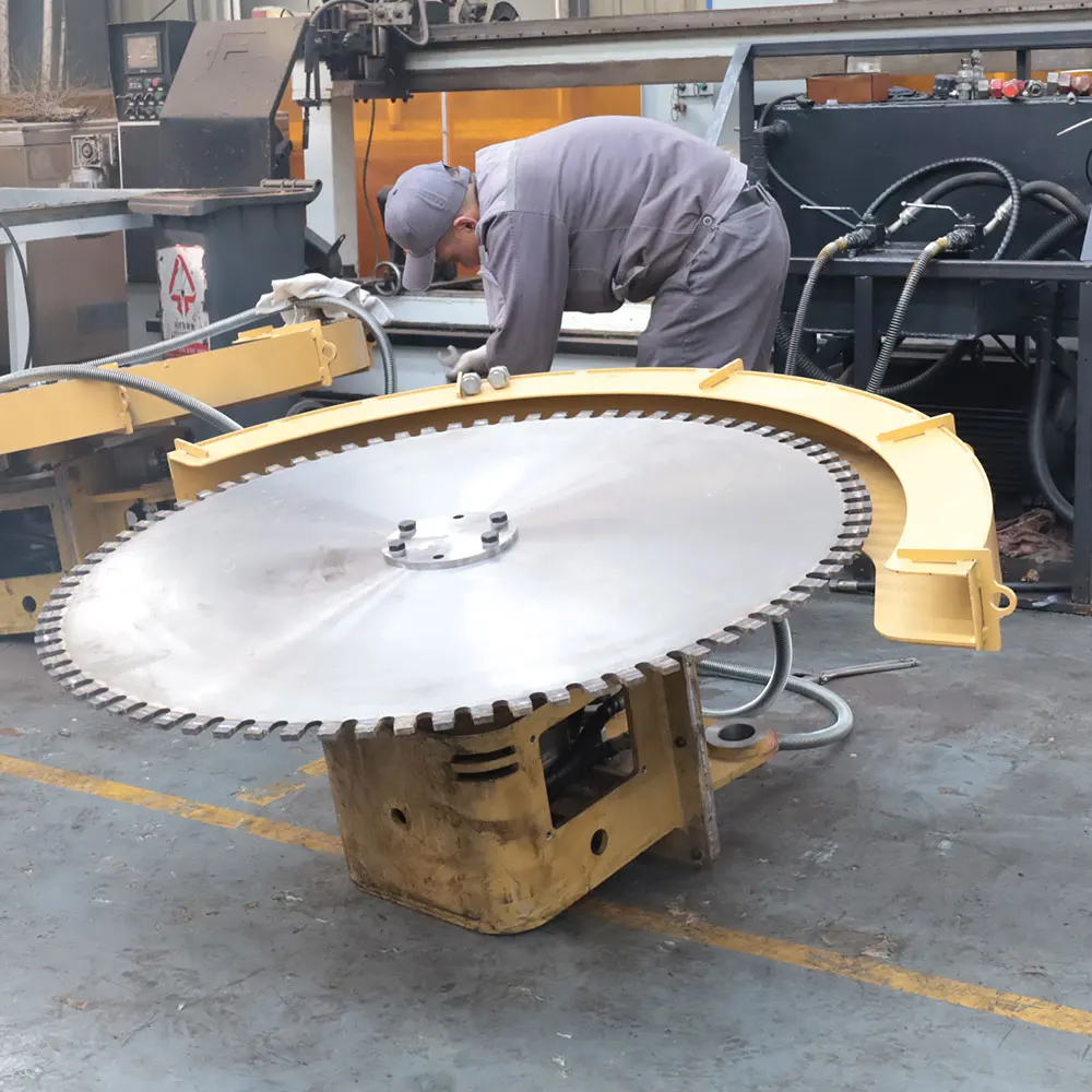 Monde Hot Selling Hydraulic Cutting Rock Saw Excavator Customized Rock Saw