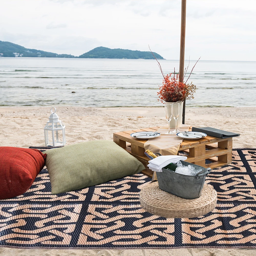 Cheap Price Waterproof PP Outdoor Carpet And Rugs Custom Reversible Outdoor Caravan Mat Patios Recycled Plastic Straw Rugs