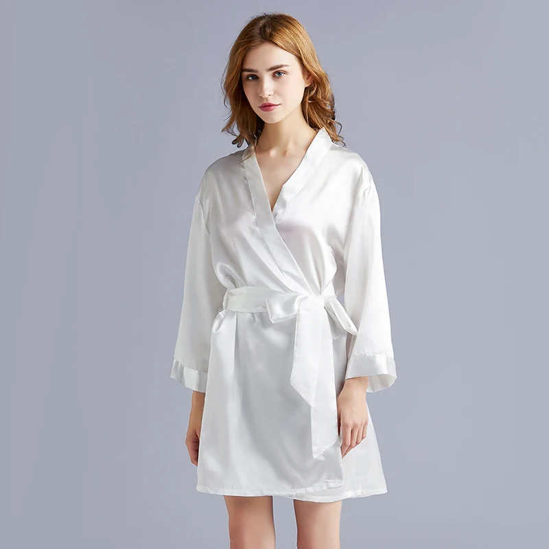 Wholesale Embroidery Bride Robe Satin Silk Bridesmaid Luxury Robe For Wedding Party