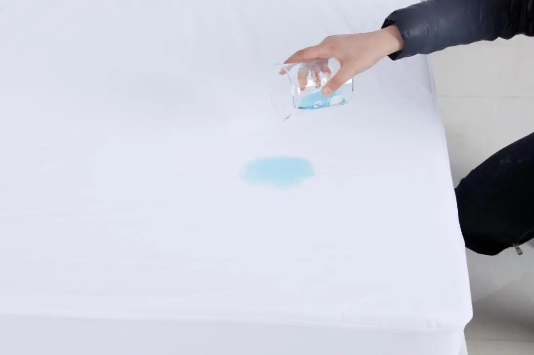 Factory Price  Queen Size Fully Waterproof Mattress Cover With Zipper Bed Bug Proof