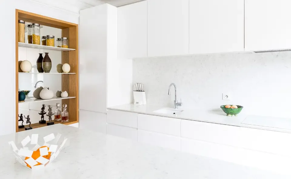 Rental Apartment House Europe Style Matt White Lacquer Small Kitchen Cabinets