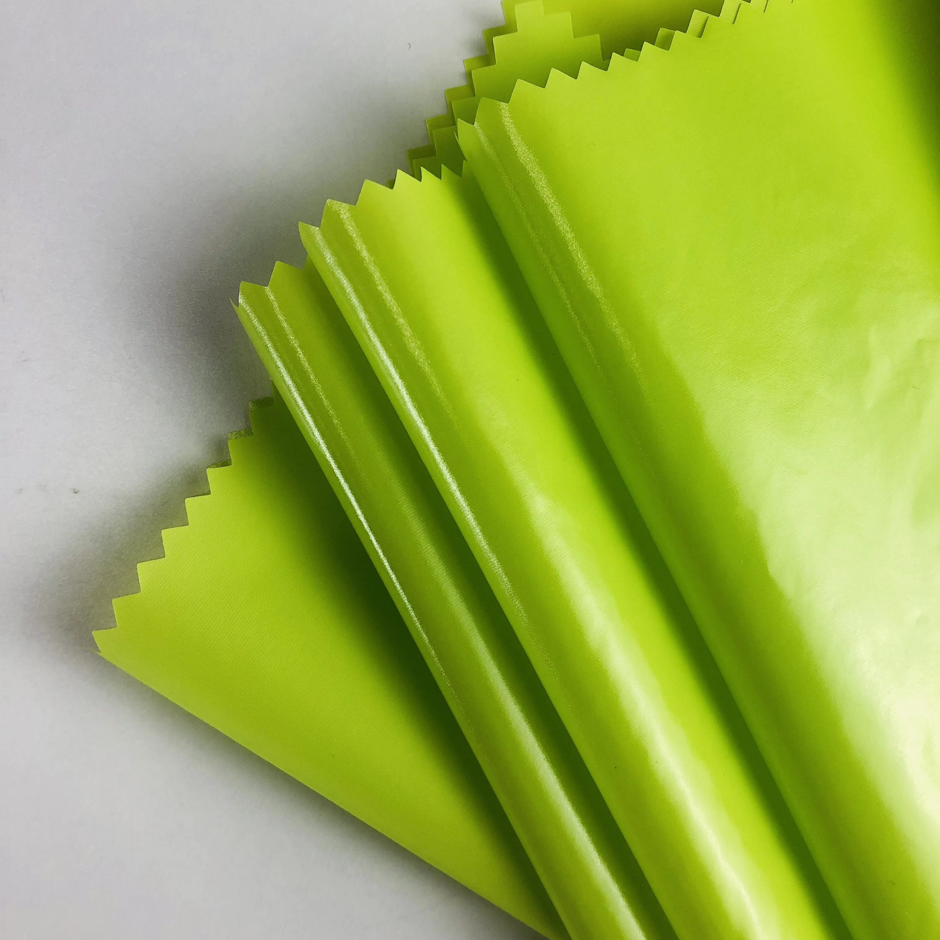 Nylon taffeta manufacturer ripstop nylon fabric waterproof print nylon taffeta 70d green