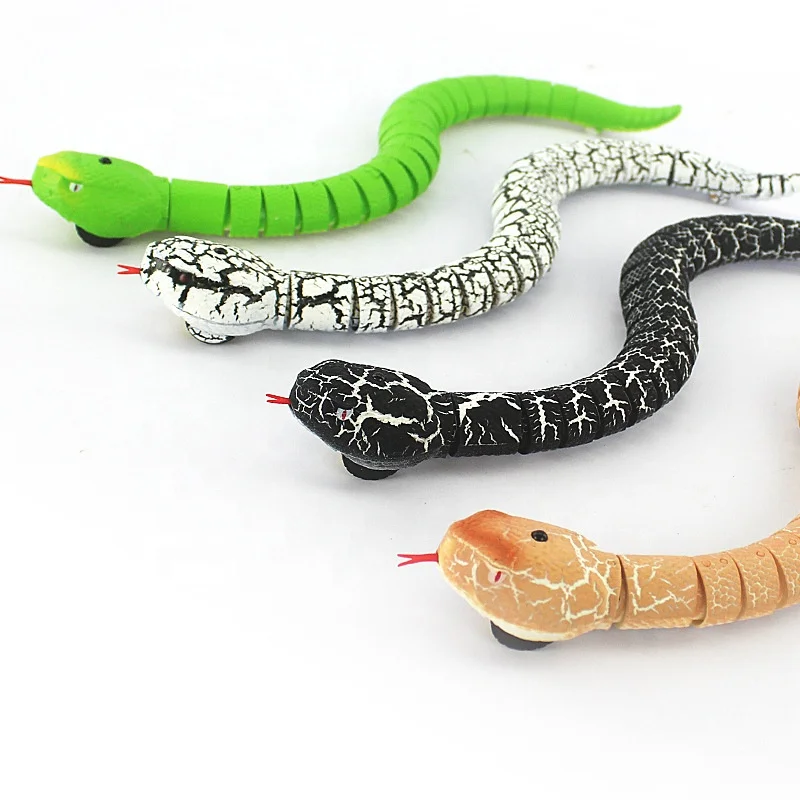 9909A-D Super Realistic and Fast Moving RC Snake Infrared Remote Control Rattle Snake Animal Prank Toy For Children Gifts
