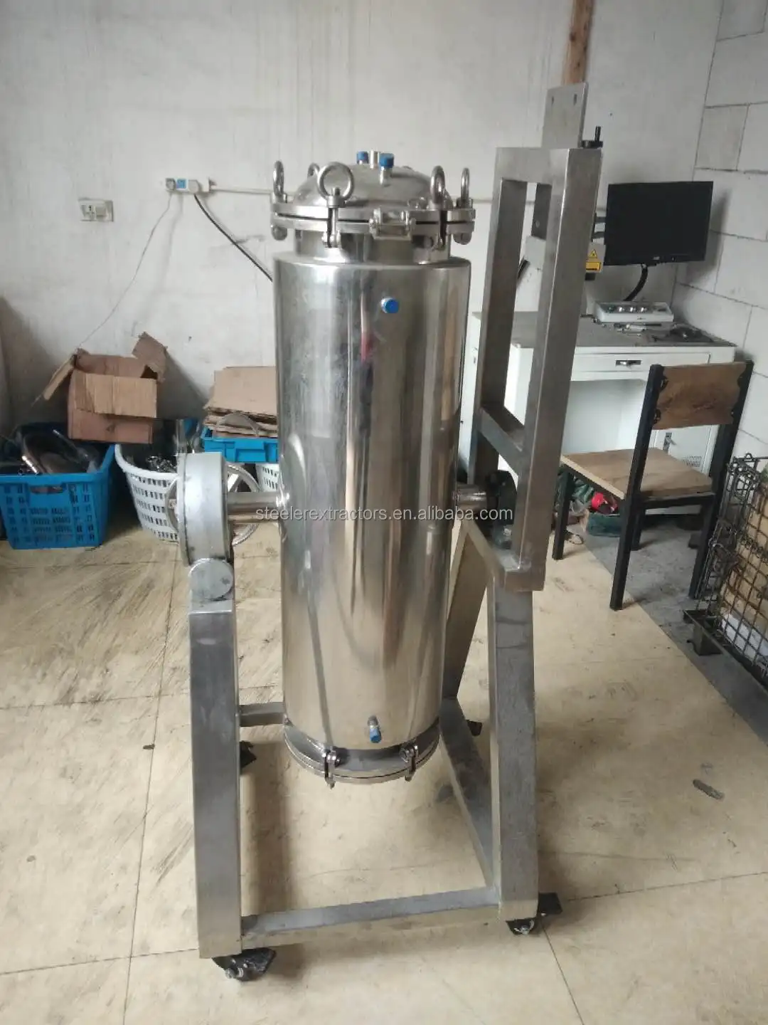 jacketed tank with filter plate and  rack
