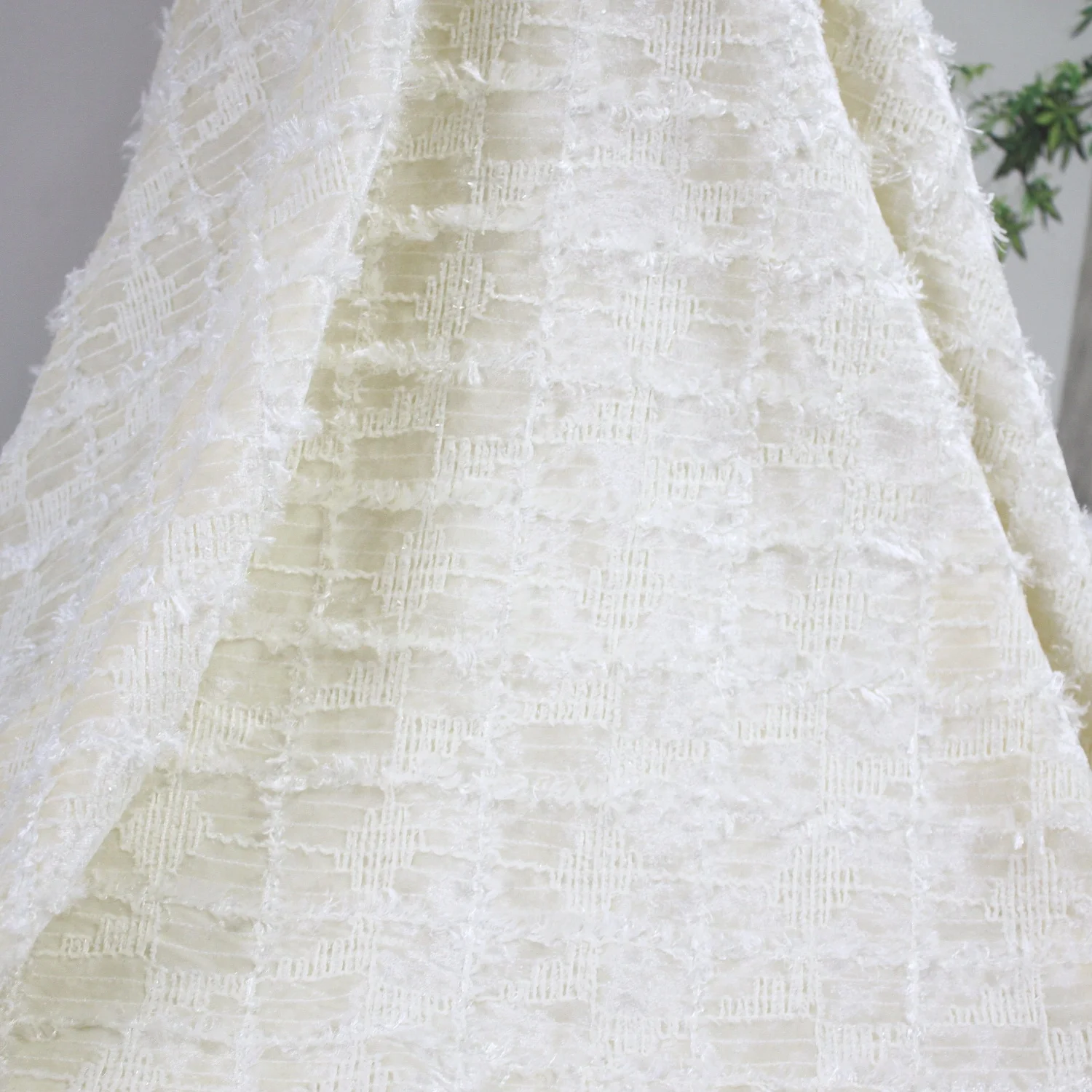 LH 3D White Bridal Knitted Bubble Jacquard Fabric Plush Tassel Velvet Embroidery Woven for Wedding Clothing and Home Textiles
