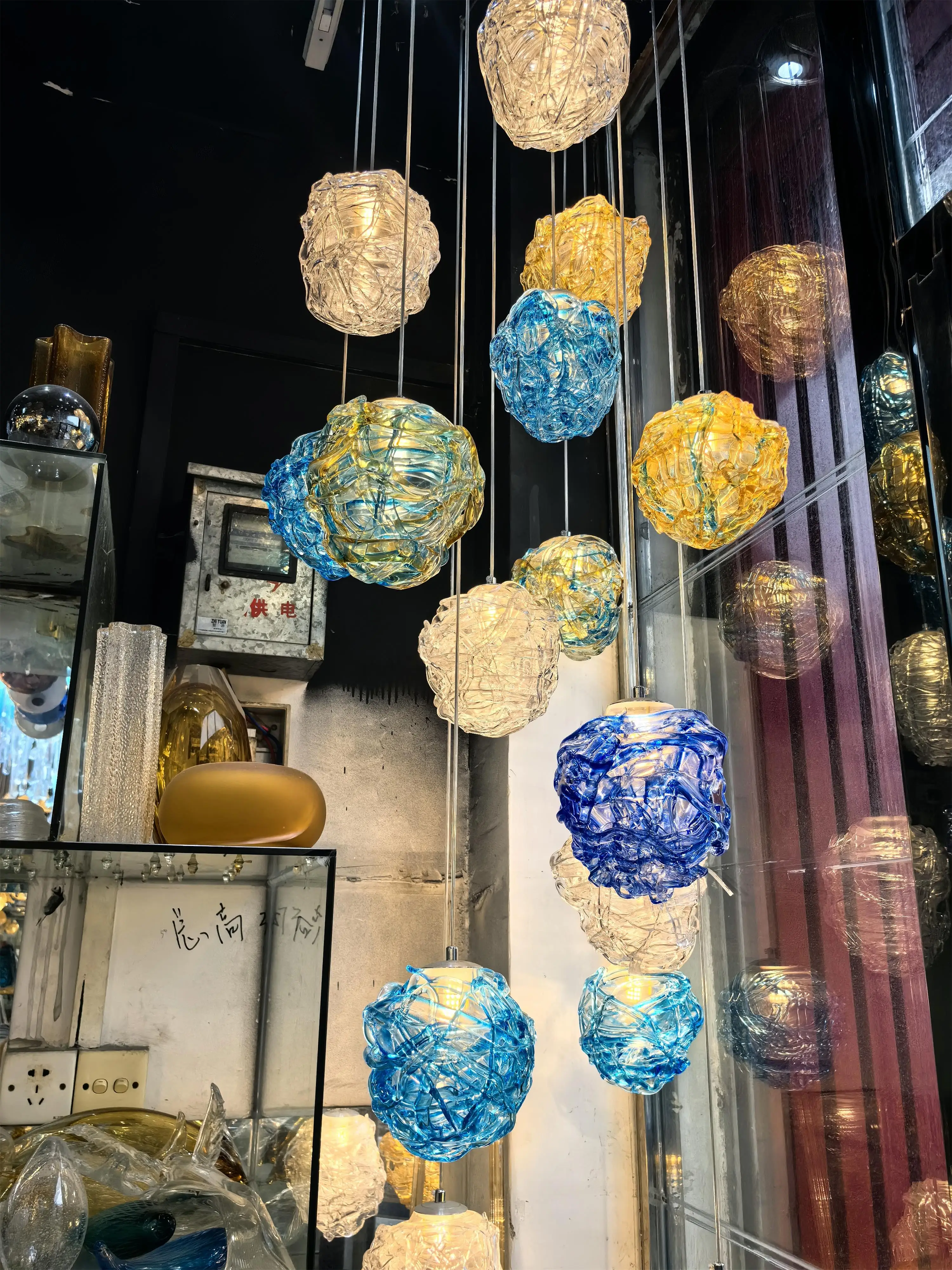 Italian designer style glazed glass chandelier ornaments christmas decoration pendant light for outdoor decor hotel hall