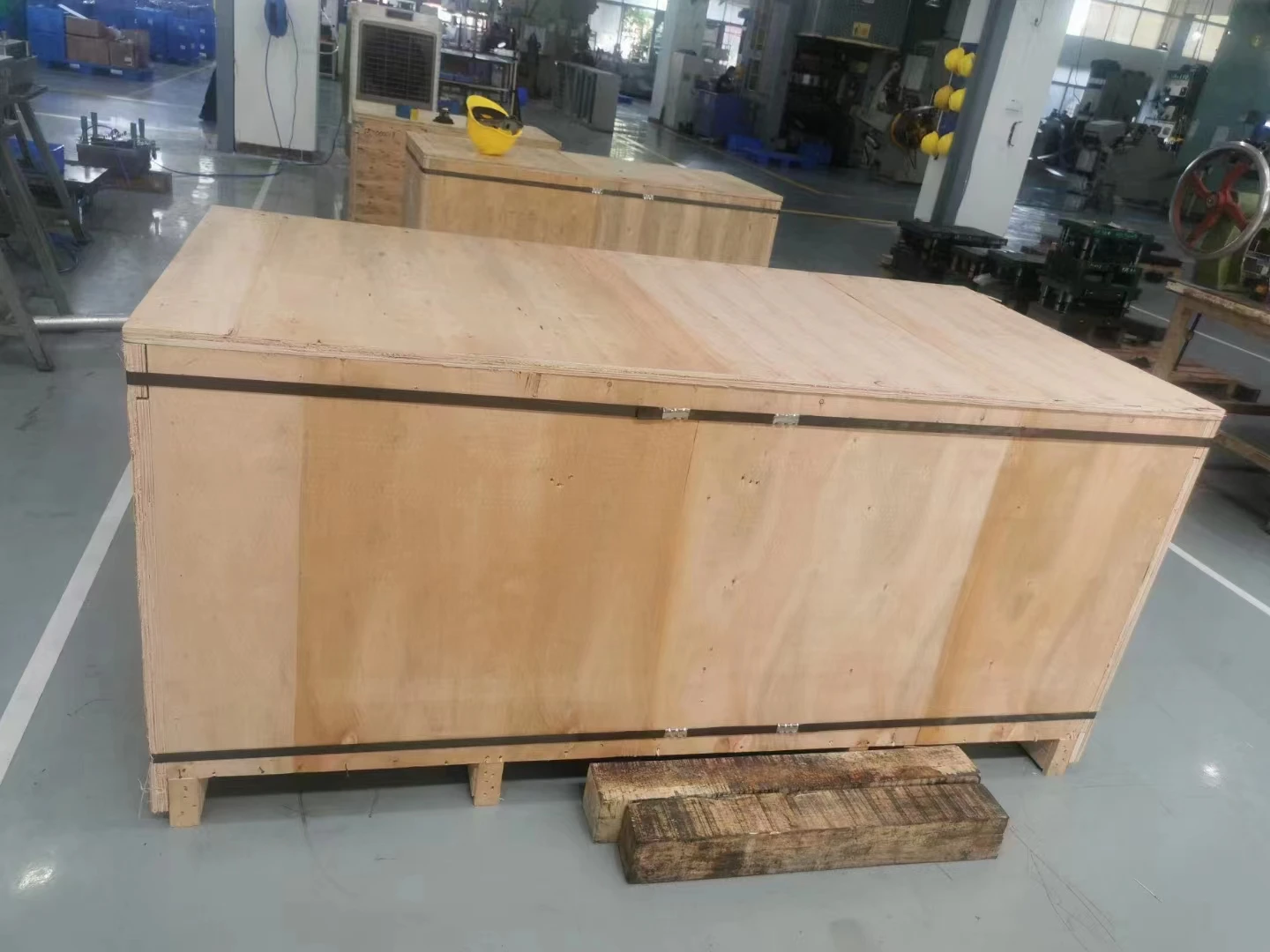 Mold manufacturer deep draw die