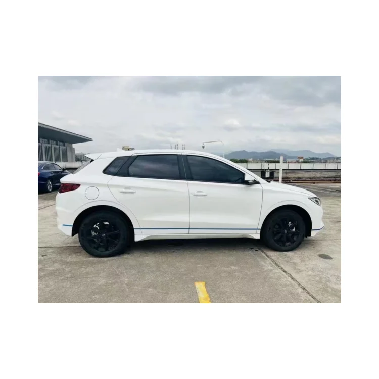 electric car made in China 21 years BYD e2 new energy tram multi-function steering wheel  new energy vehicles