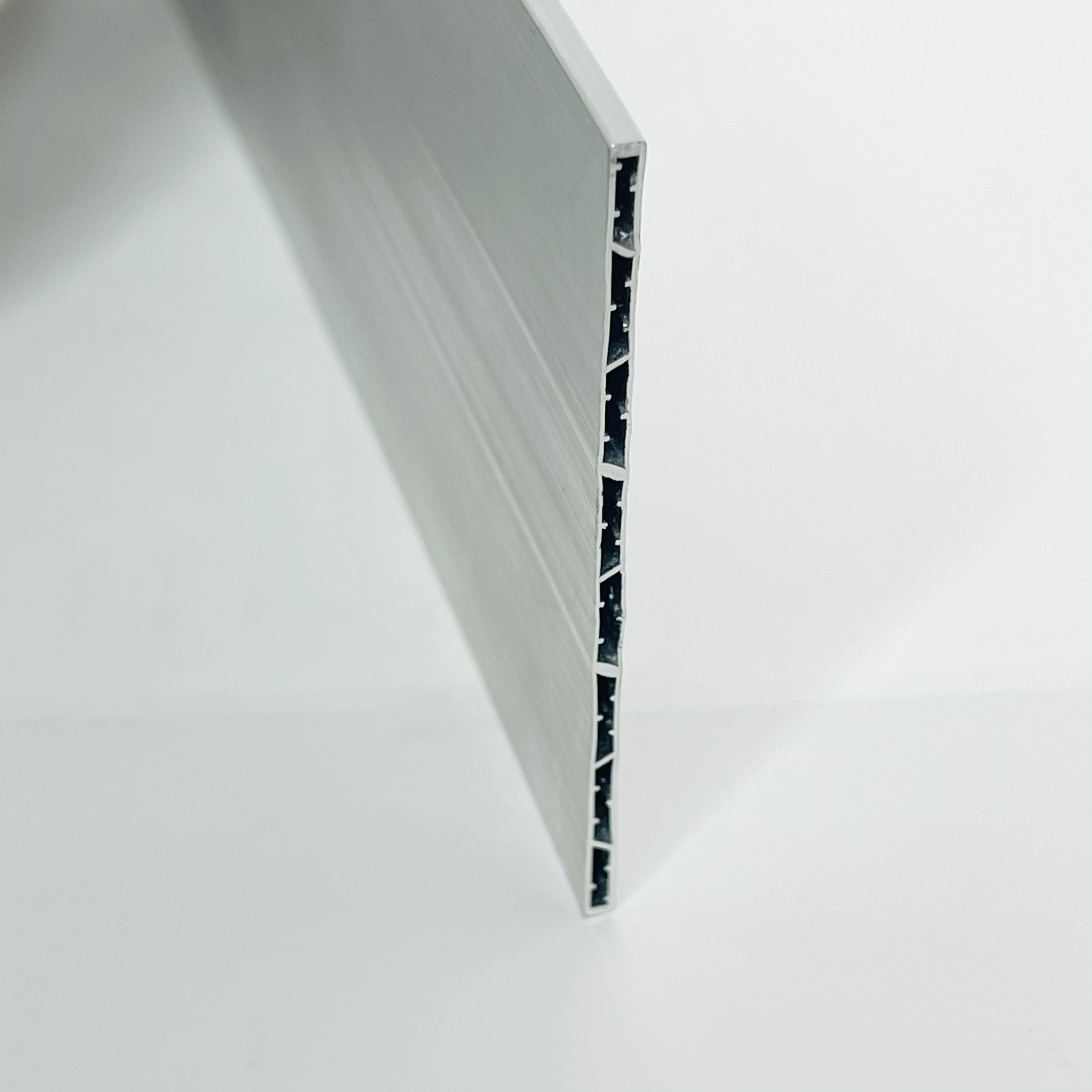 Focus on high-end aluminum profiles custom parallel flow flat aluminum tube