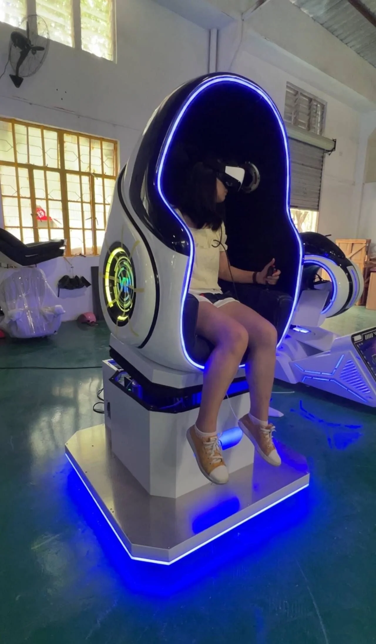 VR Симулятор 9D Виртуальная реальность с 3d виртуальной реальности стеклянный симулятор яйцо стул кинотеатр фильм Аркадный Игровой Автомат
