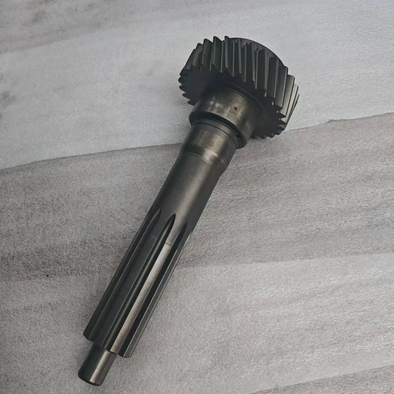 Wholesale Chinese Auto Spare Parts Direct Sales S6-160 6S159 Input Shaft First Shaft for Bus 11156302024 Transmission Gear Shaft