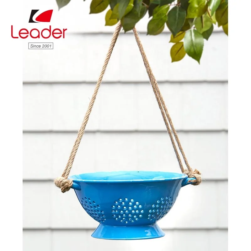 New Decorative Outdoor Garden Iron Hanging Flower Pot Metal Hanging Heart Planters