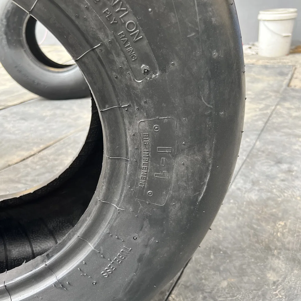 Agricultural harvest machine tires I-1 12.5L-15;11L-16;11L-15