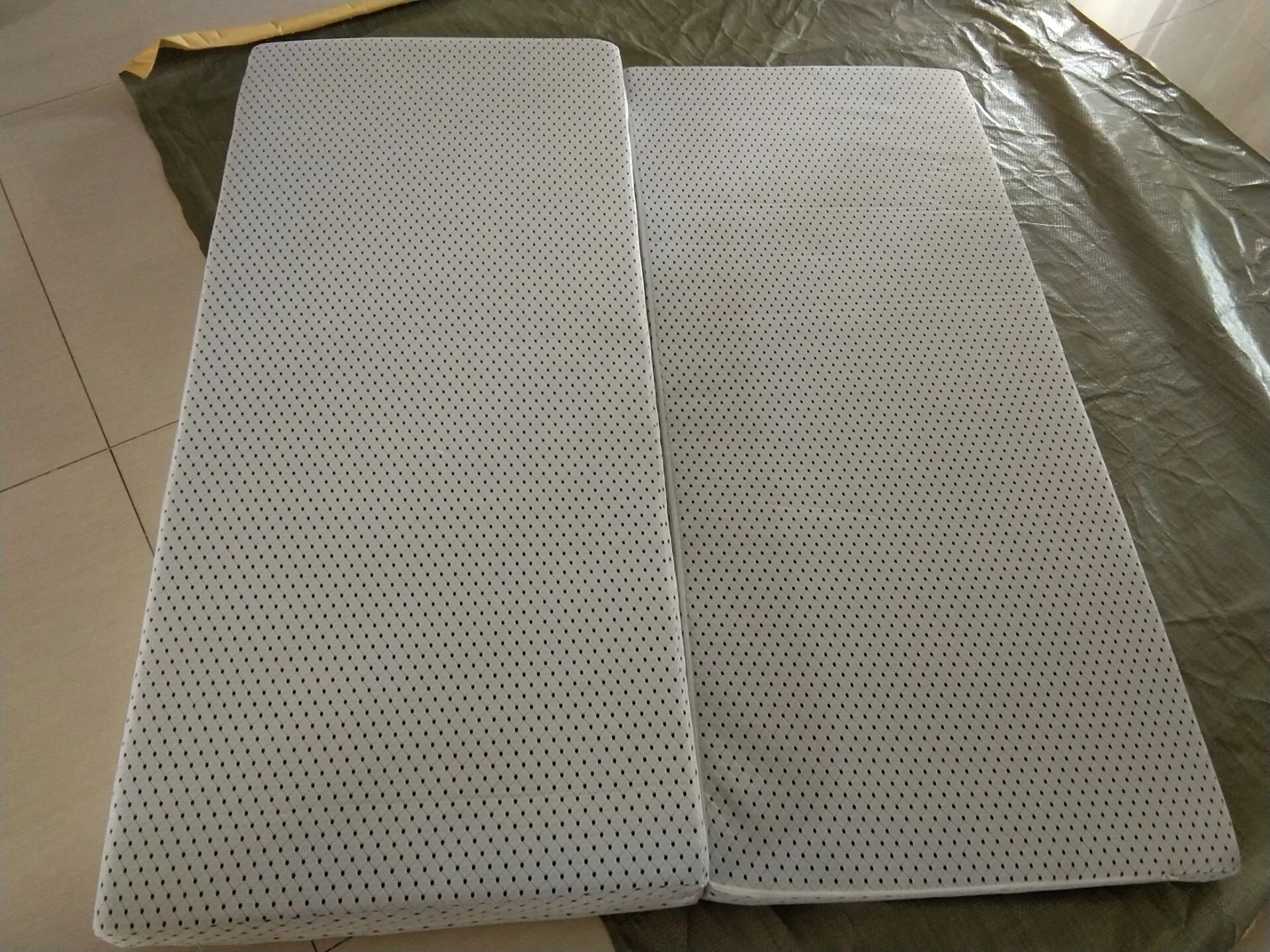 Wholesale purchase of environmental health folding mattress
