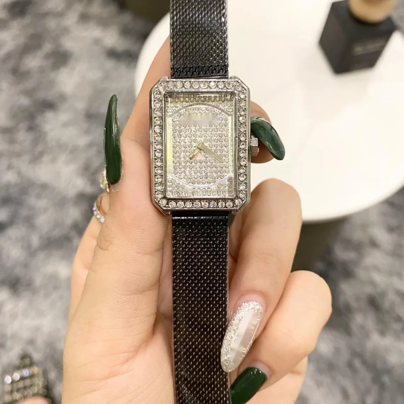 CC New Design Branded Watch For Women Nice Noob Green Oclock Watches Online Pagani Woman Ladys Personalized Playboy Premium