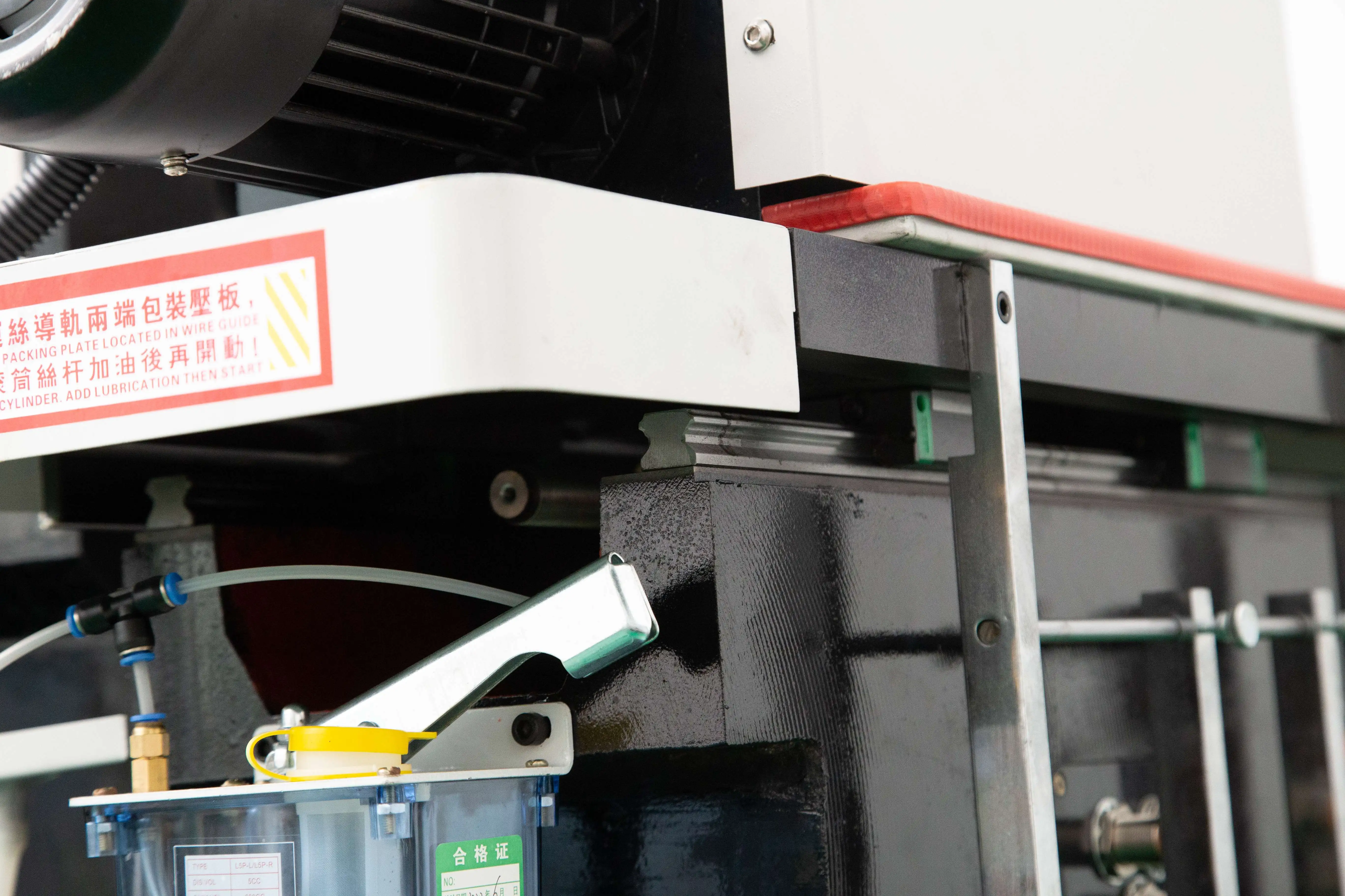 Hot Selling DK7720 low price Medium speed multi cutting CNC EDM wire cutting machine