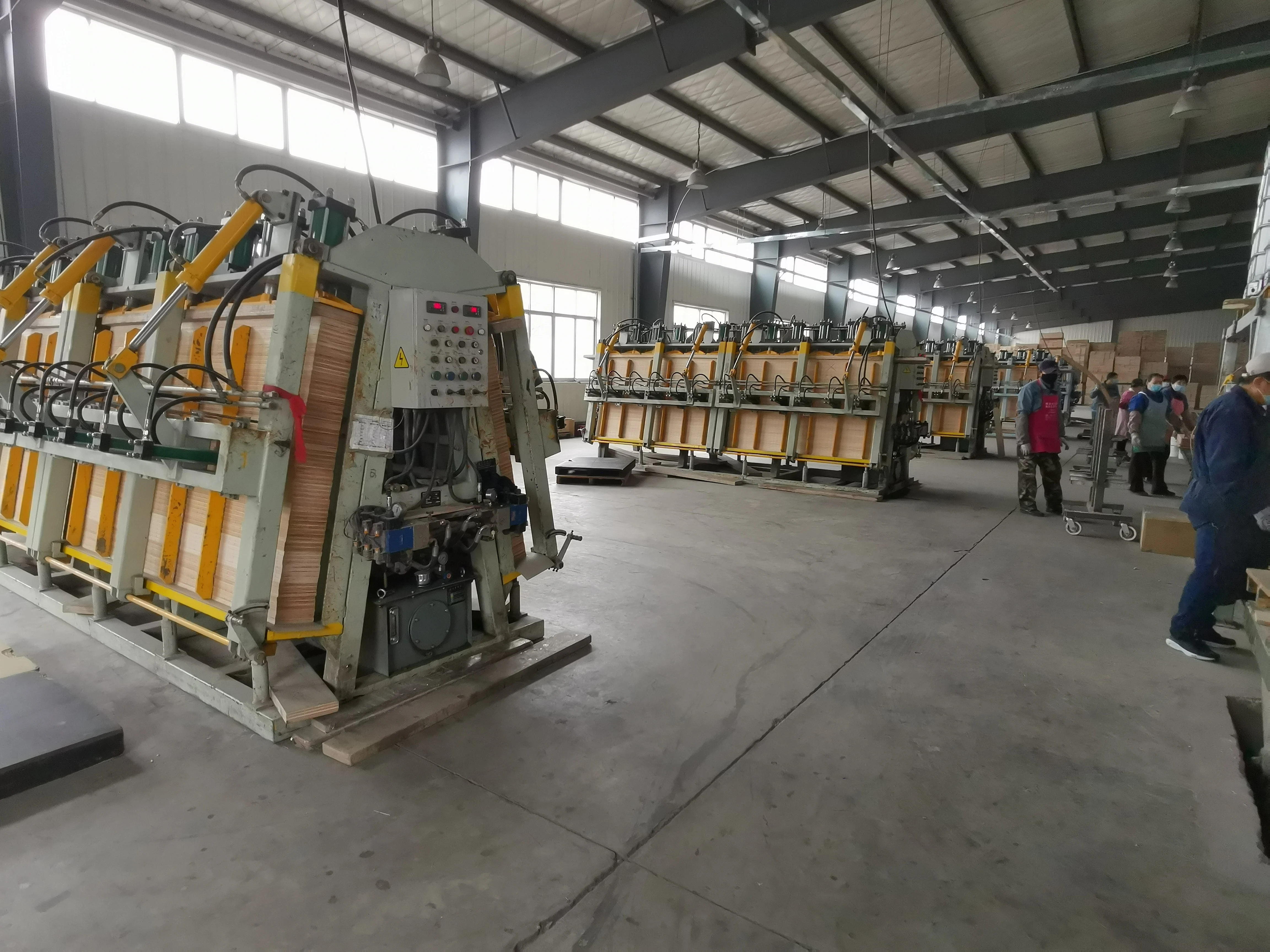 Parquet and Engineering Wood Flooring Hydraulic Press Clamp Carrier Machine