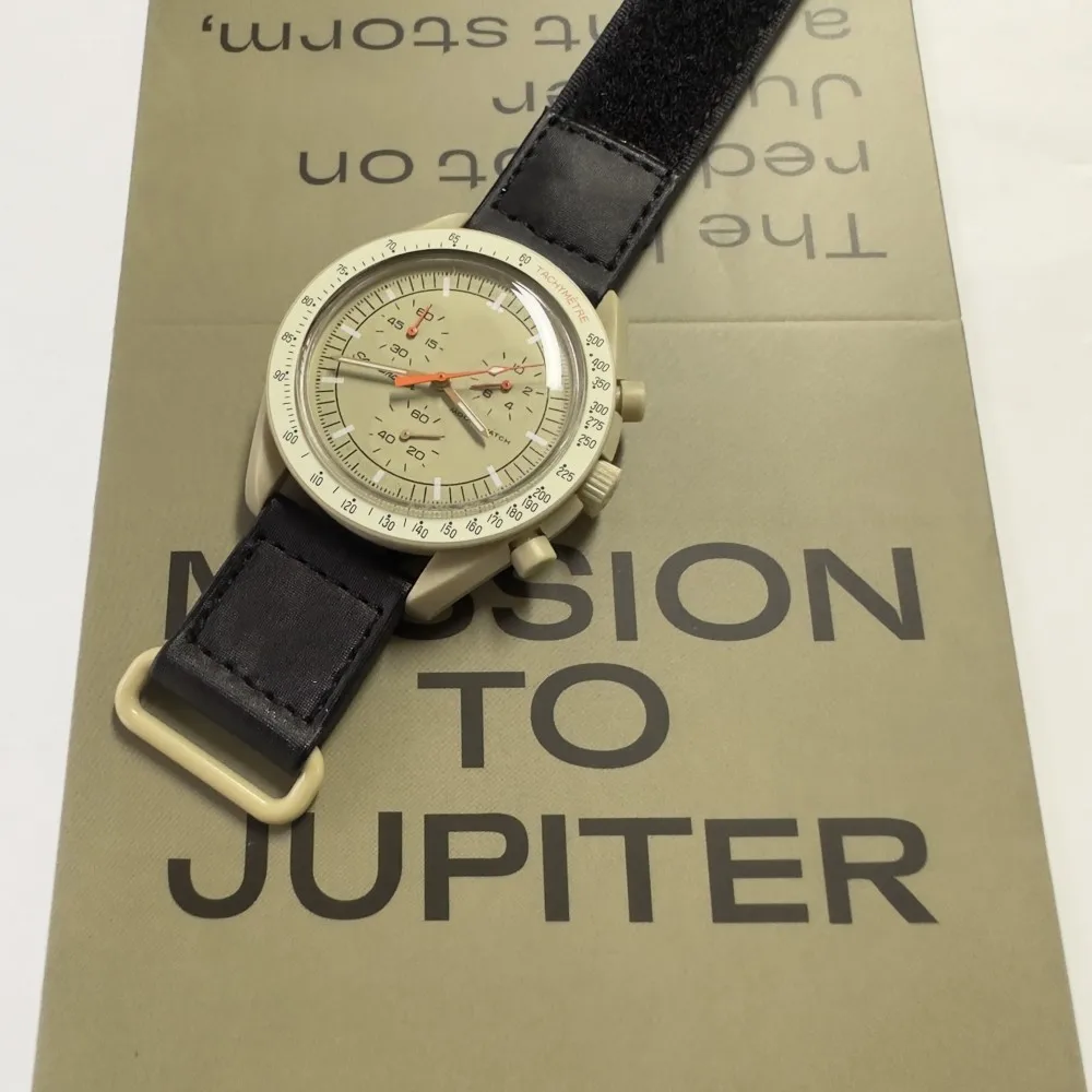 2023 fashion top brand sports watch for men and women 41mm case quartz movement waterproof watch can be customized products