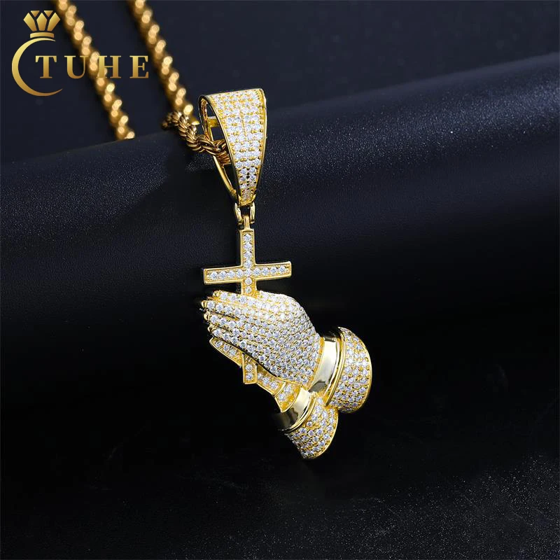 Religious Hot Sale Instock Iced Out D Color Moissanite 925 Sterling Silver Rust Prevention Cross Pray Hand Pendant Necklace