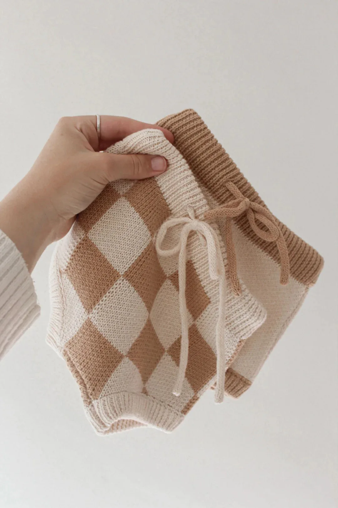 100% Cotton Australia Popular Kids Clothing Knitted Baby Sweater Short Set