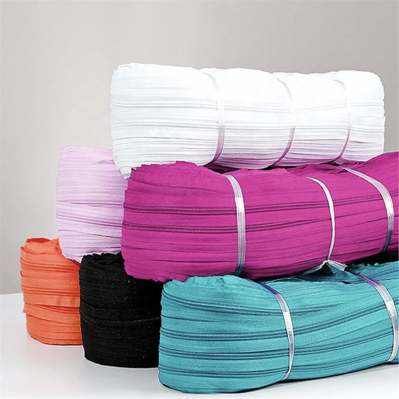 Factory Wholesale 5# Textile Sewing Accessories Luggage Clothing Nylon Coil Zipper Tape Colorful Nylon Zipper For Bags Pants