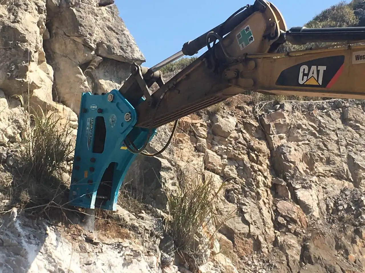 High Cost Effective Used Hydraulic Breaker Hammer With Chisel Diameter Of 195mm