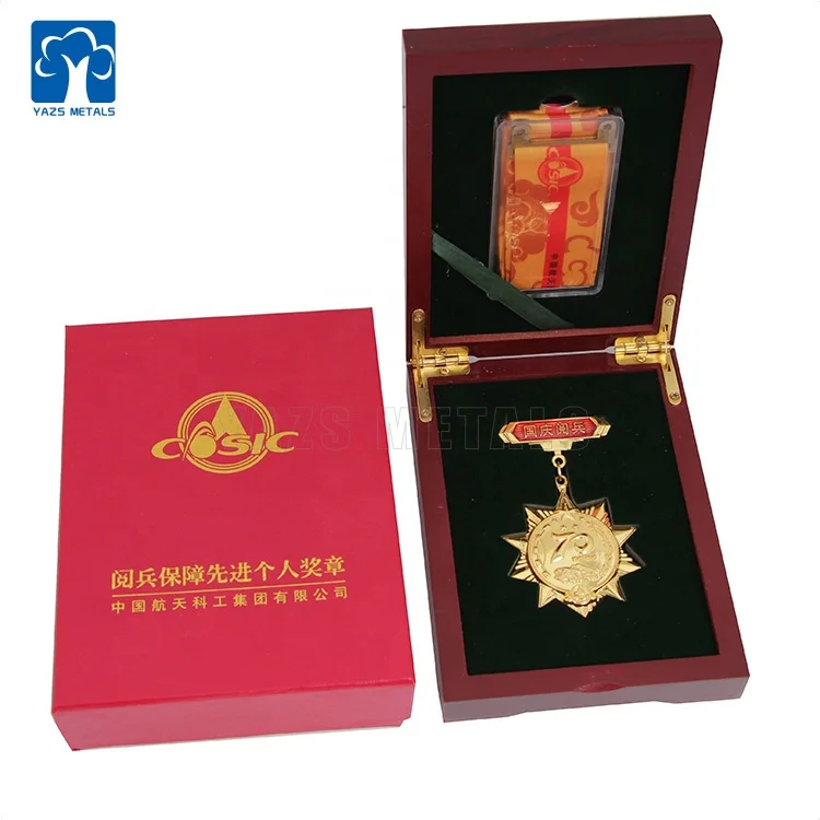 Factory Design And Of Honor Wood Full Mirror Gold Medal Custom Finisher Medals With Gift Box