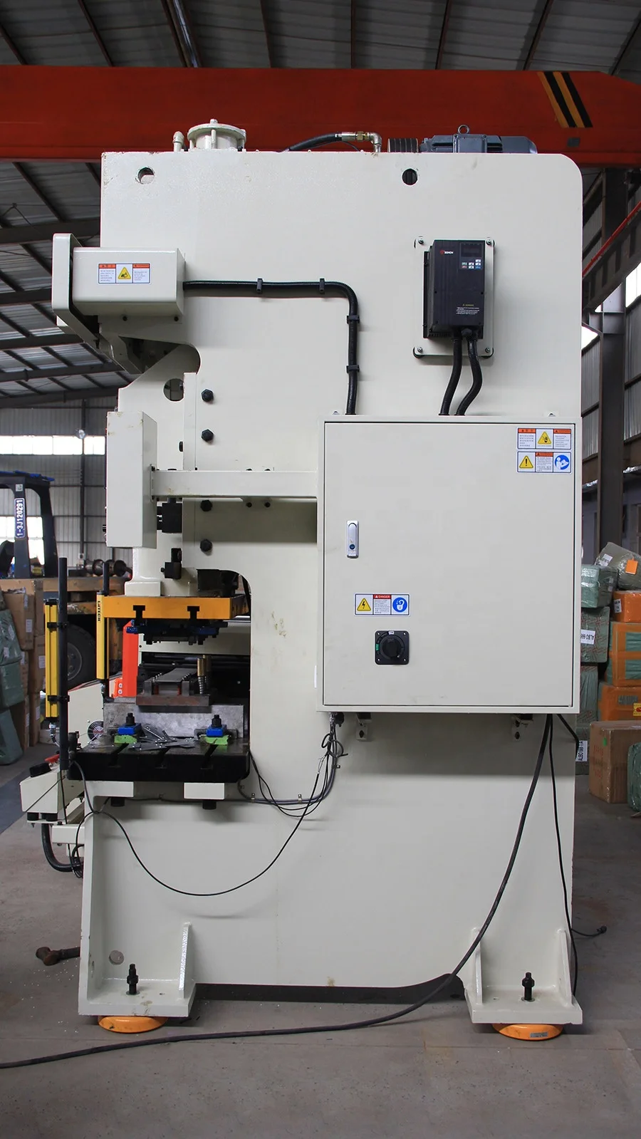 Tile Making Machinery Punching Machine Used for Roll Forming Machine