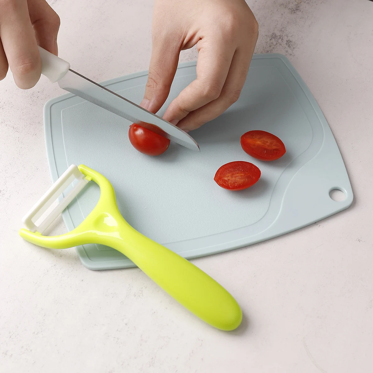 Wholesale custom kitchen personalized meat vegetable plastic cutting board