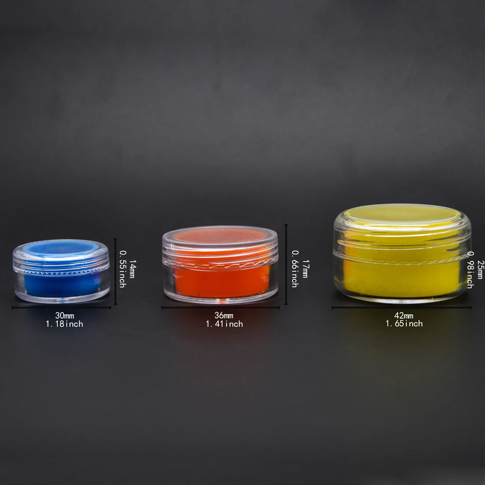 A 5 ml 10ml Acrylic Polystyrene Concentrate Container with Silicone Insert