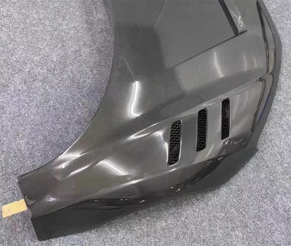 Used for Audi R8 1016 style carbon fiber car engine hood, best-selling new R8 car engine hood in 2017-2018