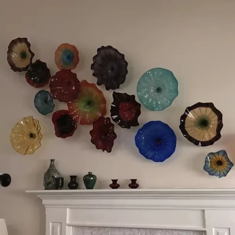 Popular art decoration handmade glass plates wall hanger murano flower shaped glass plates