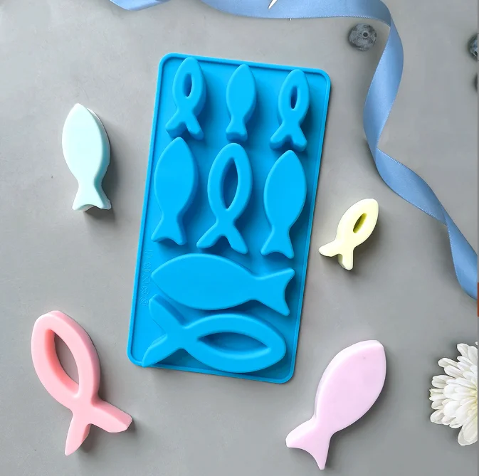 8 Cavity Large Small Fish Shape Silicone Cake Mold Candle Soap Mold DIY Making Mold Silicone Resin Tray
