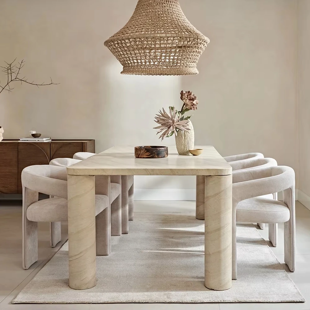 Обеденный стол из бетона с текстурой и мрамором